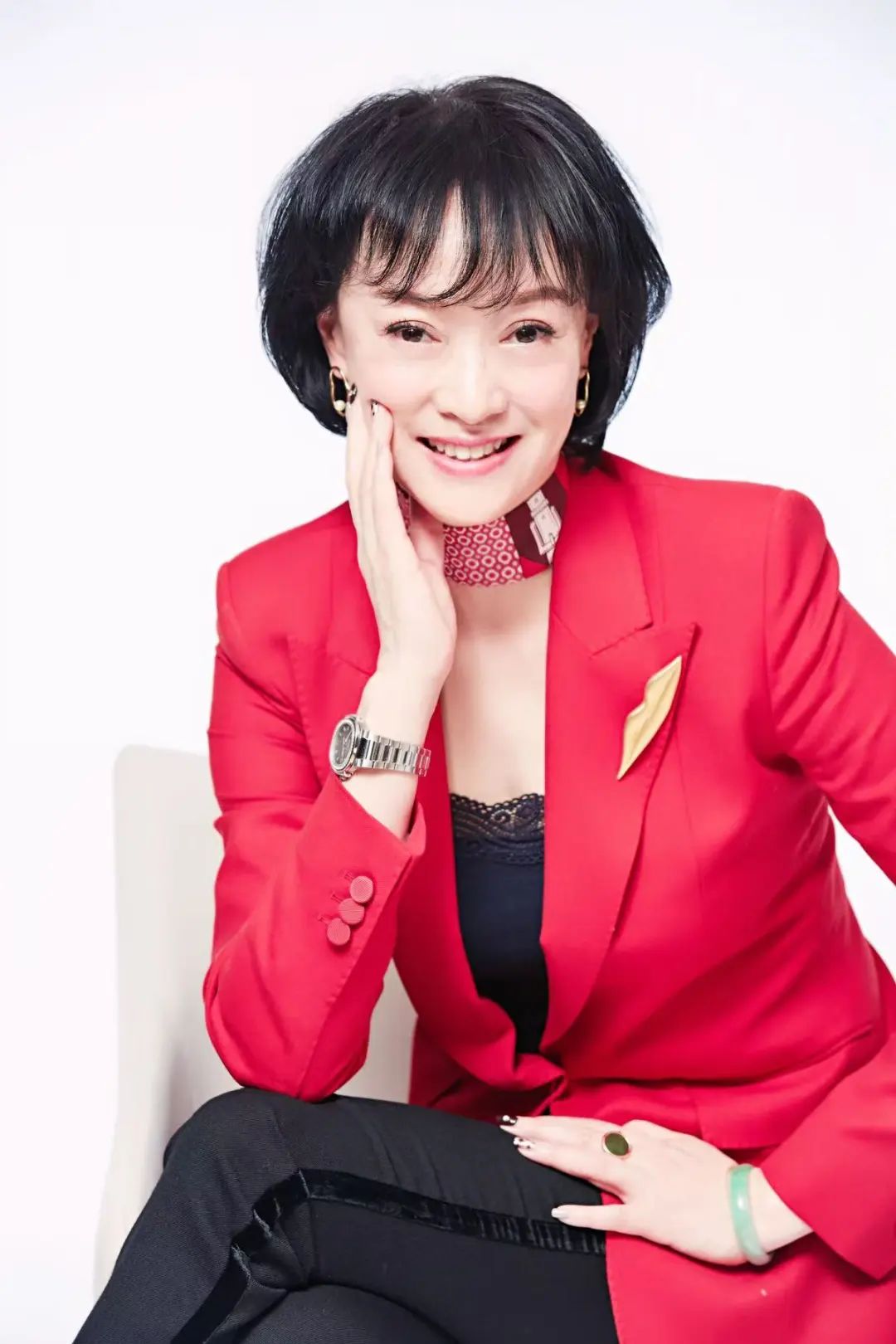 周忆女士