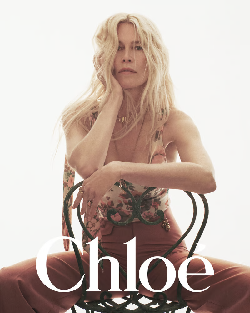 Claudia Schiffer 出演“Chloé à la plage”系列广告大片