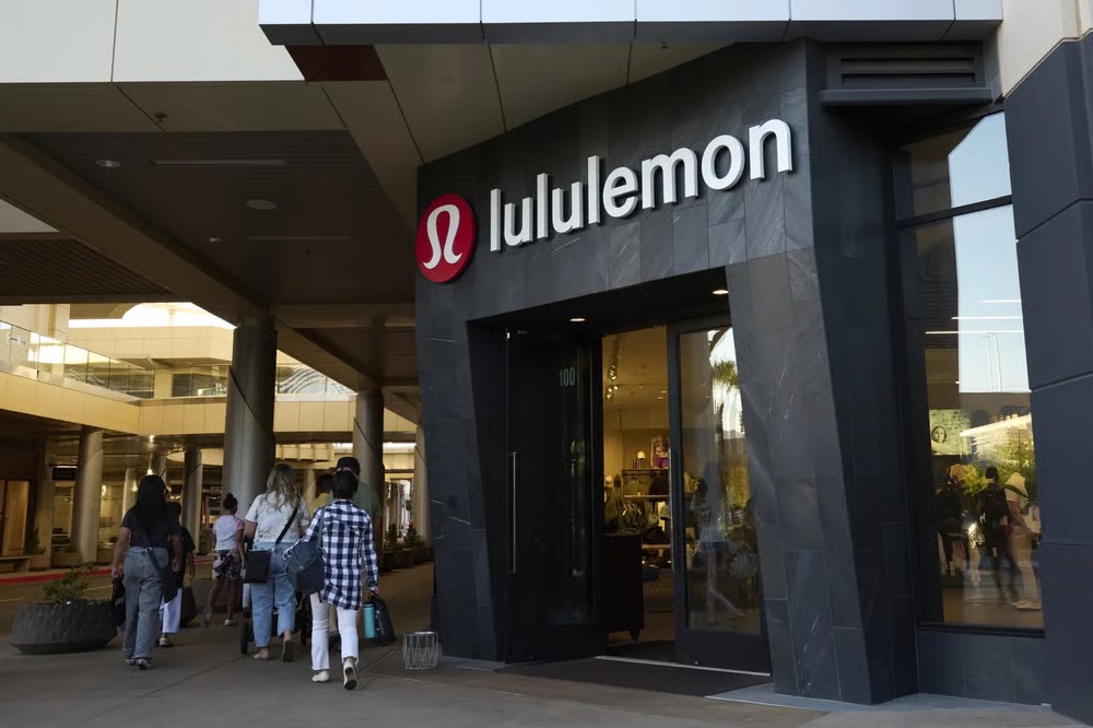 内华达州拉斯维加斯的一家Lululemon Athletica商店。-照片：Bridget Bennett，彭博社