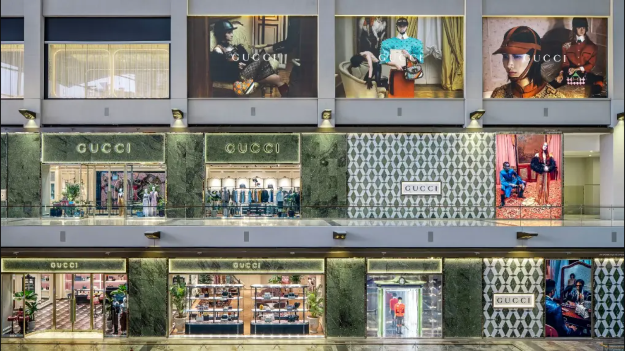 古驰 (Gucci) 焕然一新的旗舰店位于滨海湾金沙购物中心，占地两层