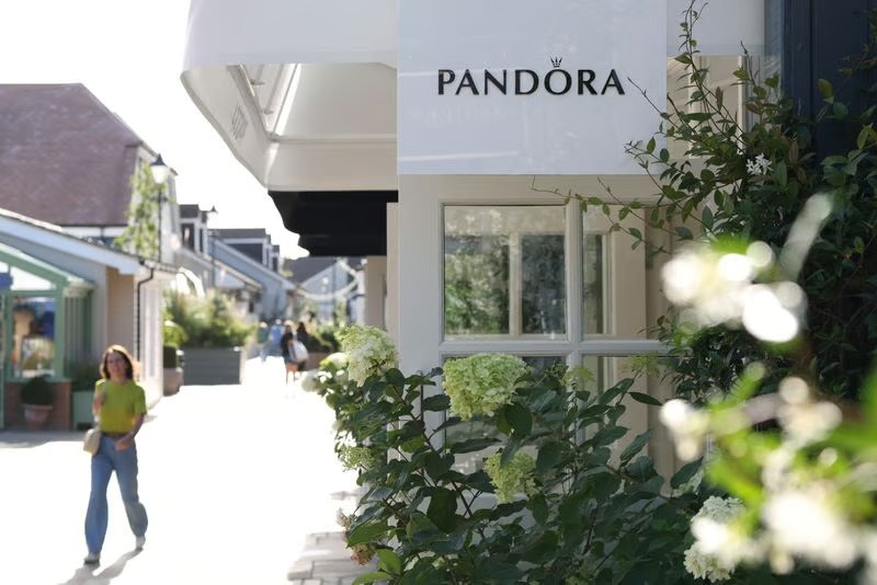 Pandora is known for its buildable charm bracelets