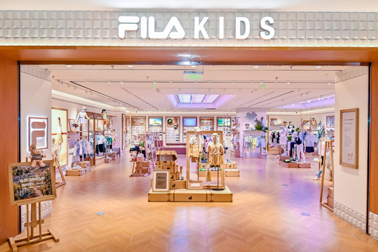 5月，首家FILA KIDS儿童美术馆店开业