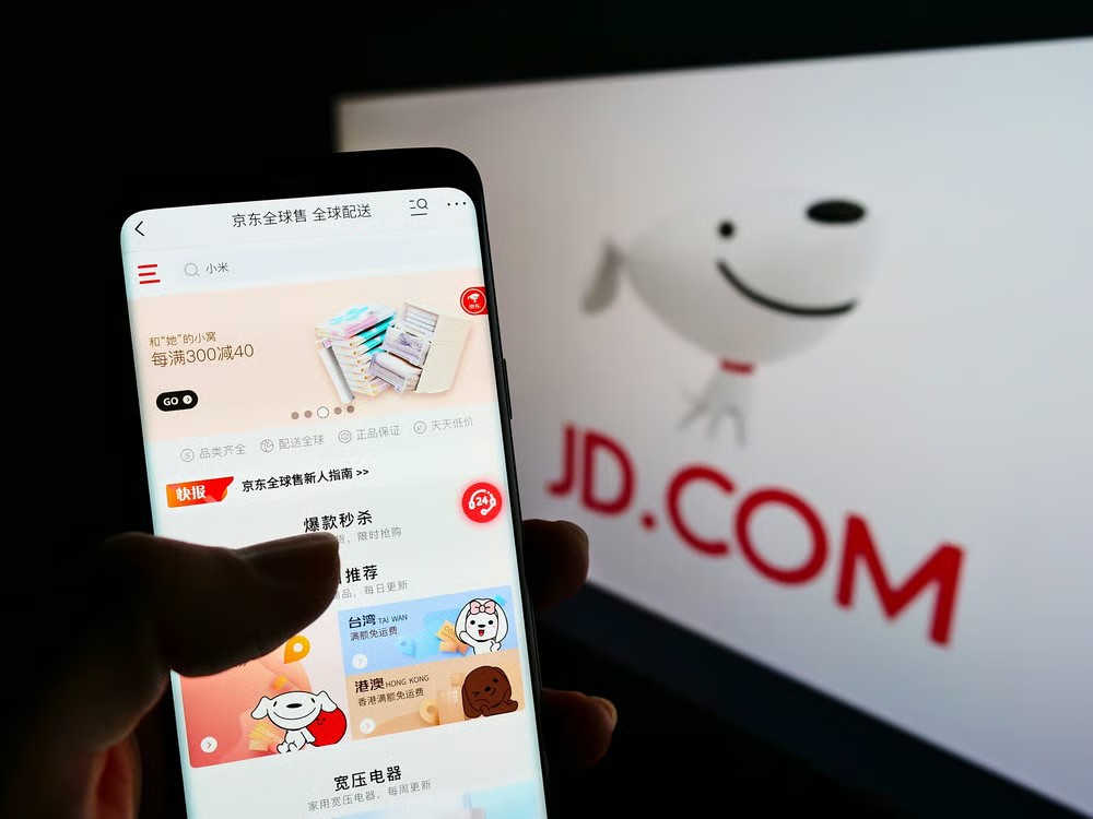 JD.com second-quarter results were released on the Hong Kong Stock Exchange - Shuttestock