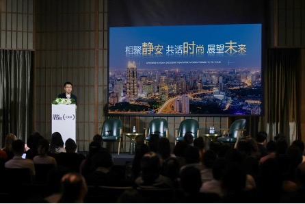 静安区商务委员会副主任夏麟