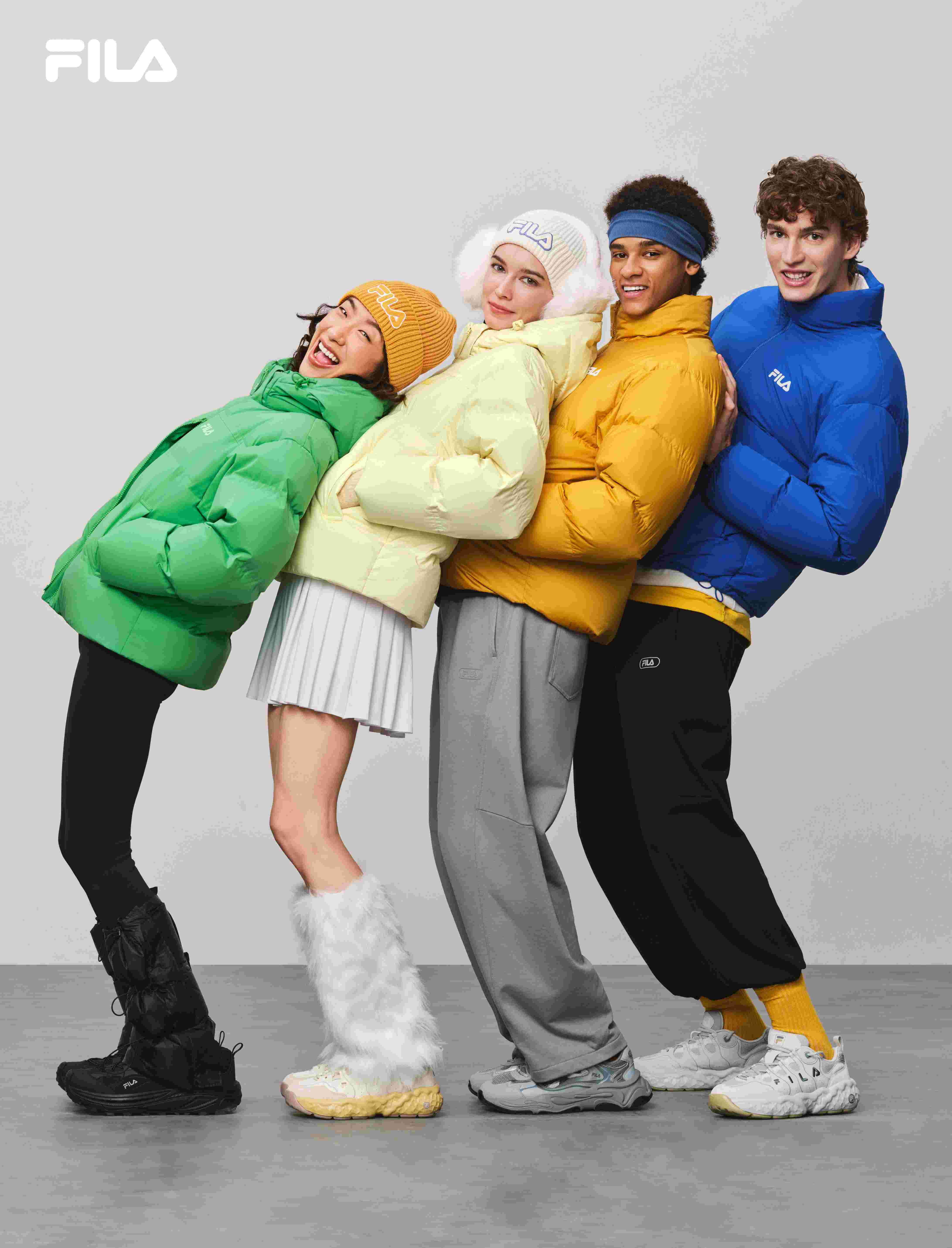 FILA「RGB」系列多彩羽绒服以“冬日更出色”为宣传口号 FILA「RGB」系列多彩羽绒服以“冬日更出色”为宣传口号