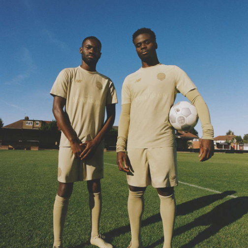 STONE ISLAND携手NEW BALANCE发布联名款