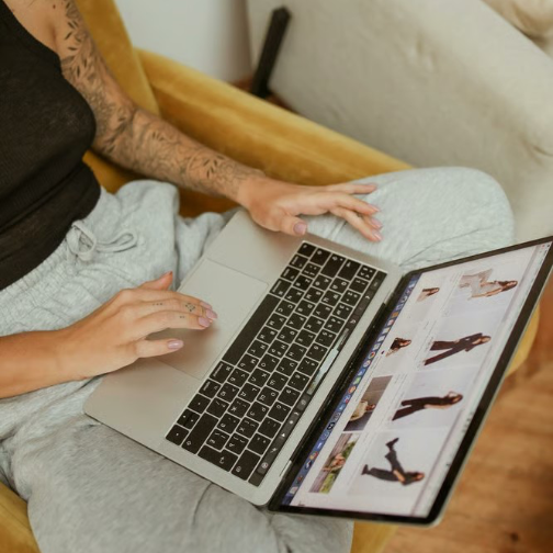 比尔·盖茨之女的AI时尚公司进行新融资