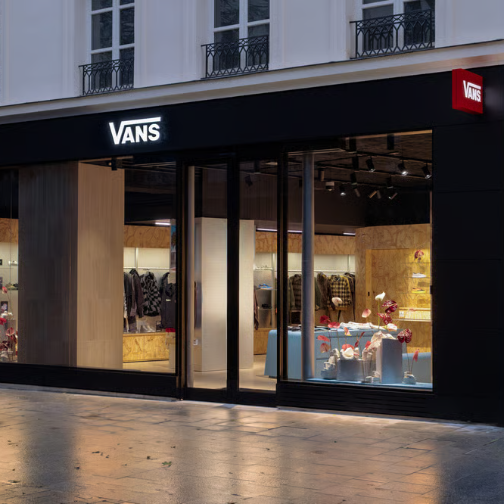 VF Corp英国及爱尔兰营收连降并裁员超80人