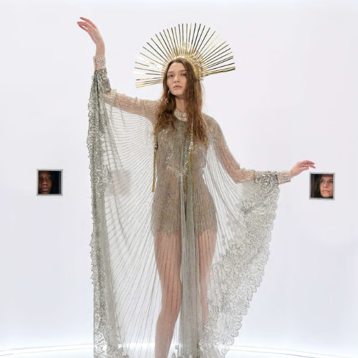 巴黎高定周之周三：Valentino、Elie Saab与Viktor&Rolf