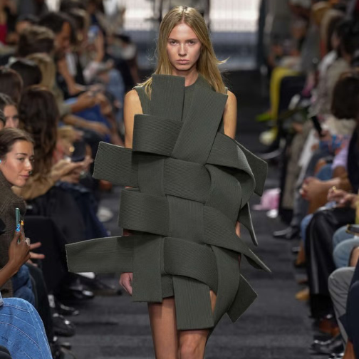 JW Anderson重回盈利轨道