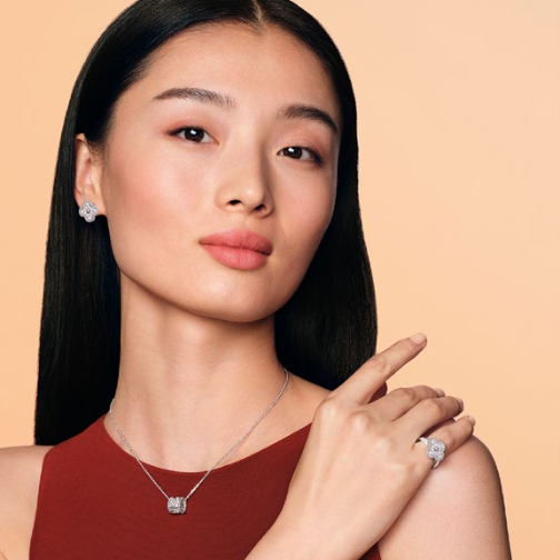 Van Cleef & Arpels梵克雅宝臻呈佳作，欣启新春诗篇