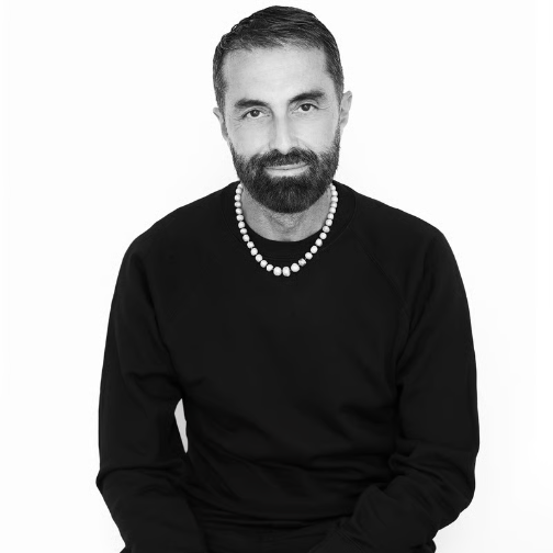 Giambattista Valli从Artémis手中回购同名品牌全部股权