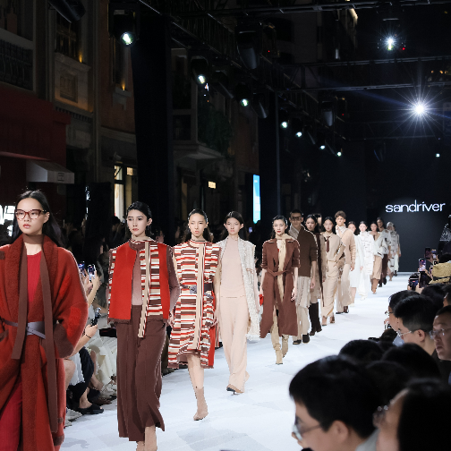 Sandriver沙涓秋冬大秀亮相上海